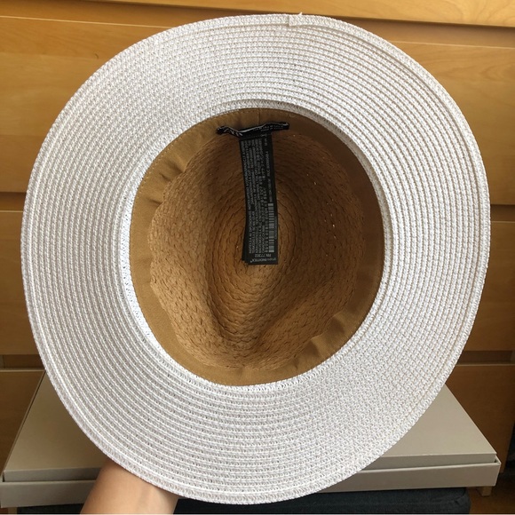 Two tone raffia hat. - Picture 5 of 7